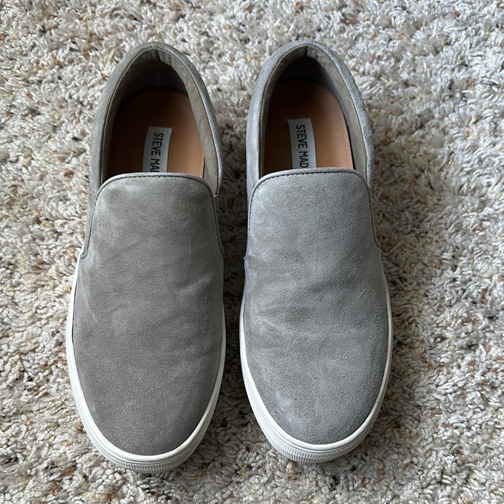 Steve Madden Gray Suede Loafers with Elastic Goring
